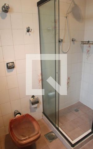Casa à venda com 429m², 4 quartos e 3 vagasBanheiro Social
