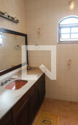 Casa à venda com 429m², 4 quartos e 3 vagasBanheiro Social