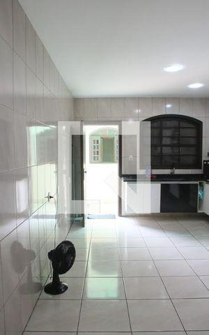 Casa à venda com 429m², 4 quartos e 3 vagasCozinha