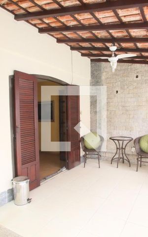Casa à venda com 429m², 4 quartos e 3 vagasVaranda dos Fundos
