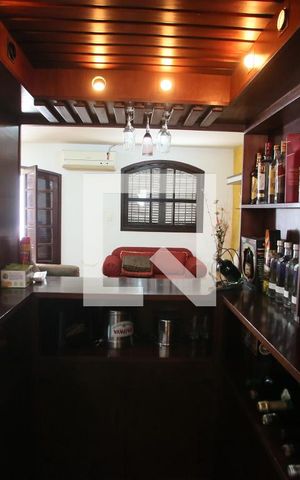 Casa à venda com 429m², 4 quartos e 3 vagasDetalhe Sala