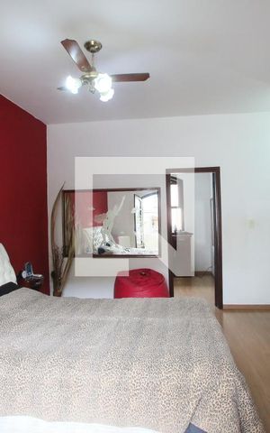 Casa à venda com 429m², 4 quartos e 3 vagasQuarto Suíte 1