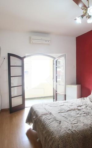 Casa à venda com 429m², 4 quartos e 3 vagasQuarto Suíte 1