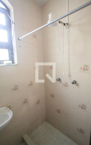 Casa à venda com 429m², 4 quartos e 3 vagasBanheiro de Serviço