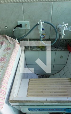 Casa à venda com 171m², 3 quartos e 2 vagasÁrea de Serviço