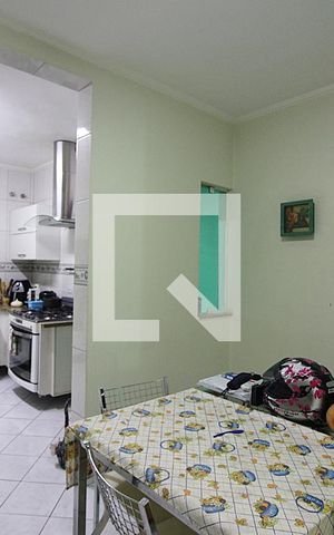 Casa à venda com 171m², 3 quartos e 2 vagasCopa e Cozinha 