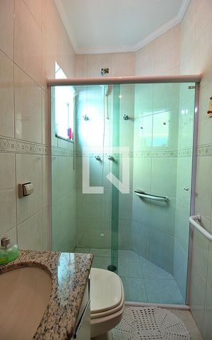 Casa à venda com 171m², 3 quartos e 2 vagasSuíte 2 Banheiro
