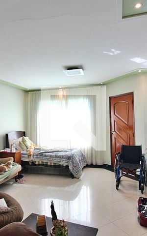 Casa à venda com 171m², 3 quartos e 2 vagasSala 