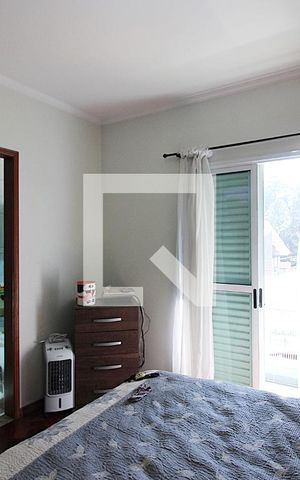 Casa à venda com 171m², 3 quartos e 2 vagasSuíte 1