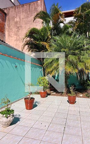Casa à venda com 171m², 3 quartos e 2 vagasQuintal