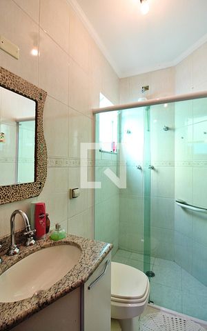 Casa à venda com 171m², 3 quartos e 2 vagasSuíte 2 Banheiro