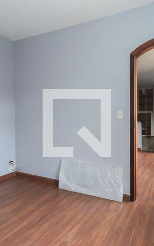 Casa à venda com 190m², 4 quartos e 2 vagas Casa à venda com 190m², 4 quartos e 2 vagasQuarto