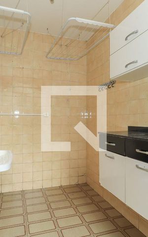 Casa à venda com 190m², 4 quartos e 2 vagas Casa à venda com 190m², 4 quartos e 2 vagasÁrea de Serviço