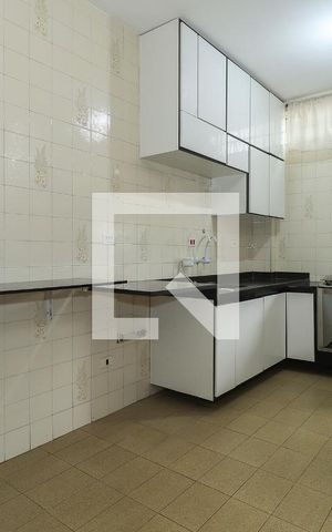 Casa à venda com 190m², 4 quartos e 2 vagas Casa à venda com 190m², 4 quartos e 2 vagasCozinha