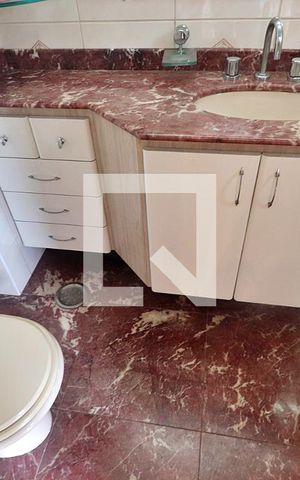 Apartamento à venda com 245m², 4 quartos e 4 vagasBanheiro do Quarto 3 - Suíte
