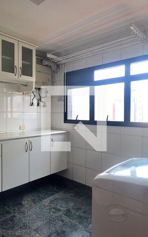 Apartamento à venda com 245m², 4 quartos e 4 vagasÁrea de Serviço