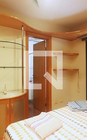 Apartamento à venda com 245m², 4 quartos e 4 vagasQuarto 3 - Suíte
