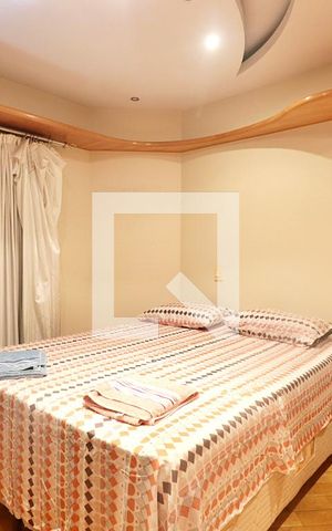 Apartamento à venda com 245m², 4 quartos e 4 vagasQuarto 3 - Suíte