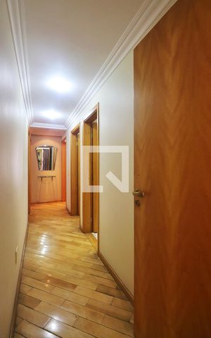 Apartamento à venda com 245m², 4 quartos e 4 vagasCorredor
