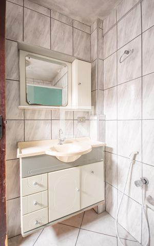 Casa à venda com 341m², 4 quartos e 4 vagas Casa à venda com 341m², 4 quartos e 4 vagasBanheiro 2 (Casa 2)