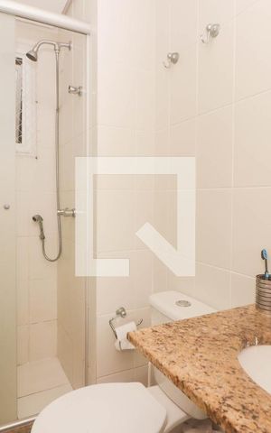 Apartamento à venda com 80m², 3 quartos e 1 vaga Apartamento à venda com 80m², 3 quartos e 1 vagaBanheiro Social