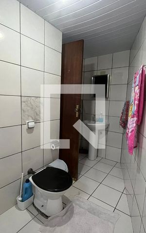 Casa à venda com 88m², 3 quartos e 2 vagasBanheiro da Suíte 1