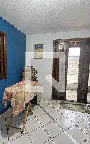 Casa à venda com 88m², 3 quartos e 2 vagasQuarto 