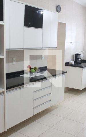 Apartamento para alugar com 200m², 3 quartos e 1 vagaCozinha