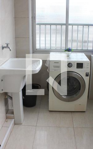 Apartamento para alugar com 200m², 3 quartos e 1 vagaÁrea de Serviço