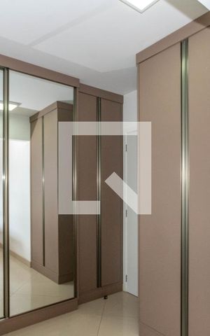 Apartamento à venda com 86m², 2 quartos e 1 vagaCloset da suíte