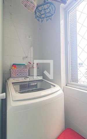 Apartamento para alugar com 75m², 3 quartos e 1 vagaÁrea de Serviço