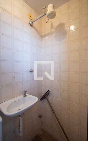 Apartamento à venda com 160m², 3 quartos e 2 vagas Apartamento à venda com 160m², 3 quartos e 2 vagasBanheiro de serviço