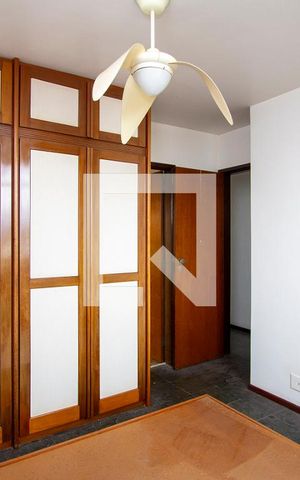 Apartamento à venda com 160m², 3 quartos e 2 vagas Apartamento à venda com 160m², 3 quartos e 2 vagasSuíte