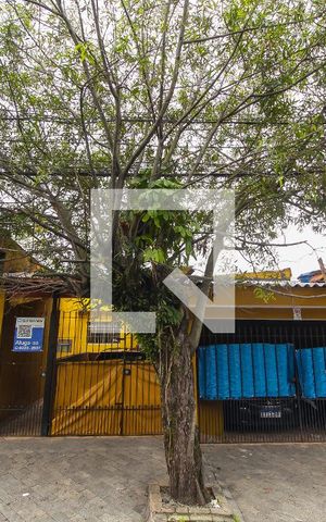 Casa para alugar com 50m², 2 quartos e sem vagaFachada
