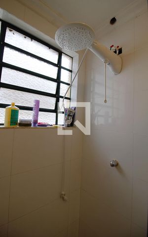 Casa à venda com 200m², 4 quartos e 2 vagas Casa à venda com 200m², 4 quartos e 2 vagasBanheiro da Suíte 2 - Americana