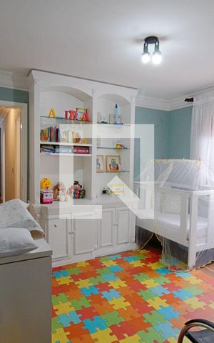 Casa à venda com 200m², 4 quartos e 2 vagas Casa à venda com 200m², 4 quartos e 2 vagasQuarto 3