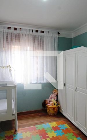 Casa à venda com 200m², 4 quartos e 2 vagas Casa à venda com 200m², 4 quartos e 2 vagasQuarto 3