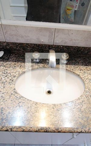 Casa à venda com 200m², 4 quartos e 2 vagas Casa à venda com 200m², 4 quartos e 2 vagasBanheiro da Suíte 1