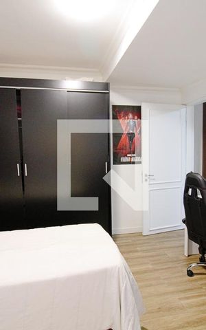 Casa à venda com 200m², 4 quartos e 2 vagas Casa à venda com 200m², 4 quartos e 2 vagasQuarto 4