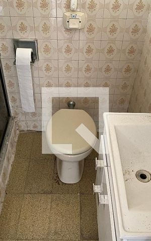 Casa à venda com 240m², 7 quartos e 2 vagasBanheiro 2