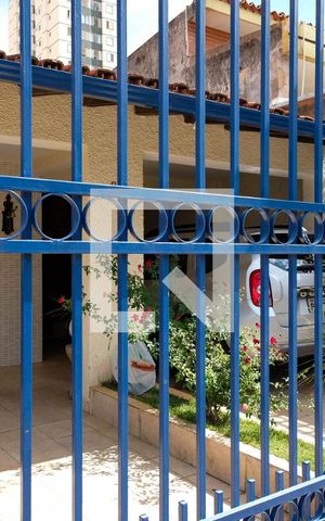 Casa à venda com 255m², 4 quartos e sem vaga Casa à venda com 255m², 4 quartos e sem vagaÁrea comum