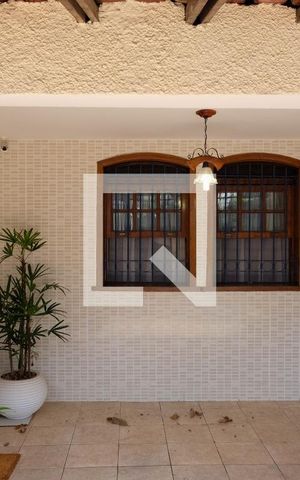 Casa à venda com 255m², 4 quartos e sem vaga Casa à venda com 255m², 4 quartos e sem vagaÁrea comum