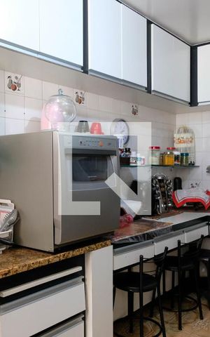 Casa à venda com 255m², 4 quartos e sem vaga Casa à venda com 255m², 4 quartos e sem vagaCozinha