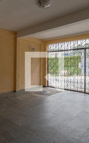 Casa à venda com 119m², 4 quartos e 2 vagas Casa à venda com 119m², 4 quartos e 2 vagasgaragem_2