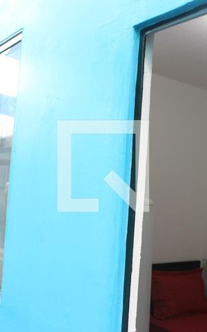 Studio para alugar com 27m², 1 quarto e sem vagaKitnet 09 entrada e janela