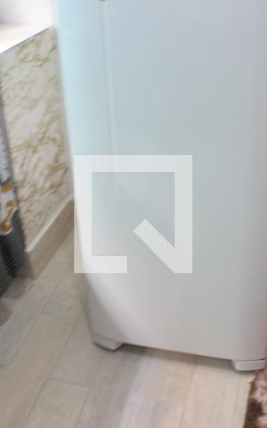 Studio para alugar com 27m², 1 quarto e sem vagaGeladeira ângulo inferior