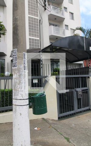 Apartamento para alugar com 64m², 2 quartos e 1 vagaFachada