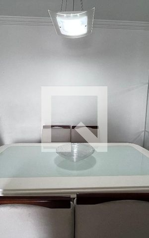 Apartamento à venda com 50m², 2 quartos e 1 vaga Apartamento à venda com 50m², 2 quartos e 1 vagaSala