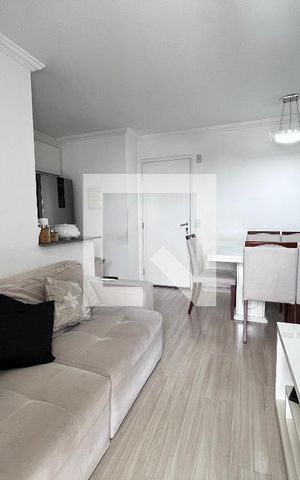 Apartamento à venda com 50m², 2 quartos e 1 vaga Apartamento à venda com 50m², 2 quartos e 1 vagaSala