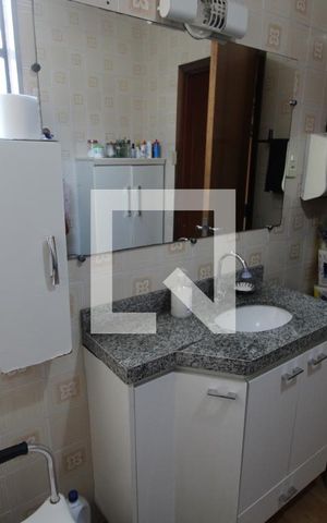 Casa à venda com 325m², 3 quartos e 1 vagaBanheiro